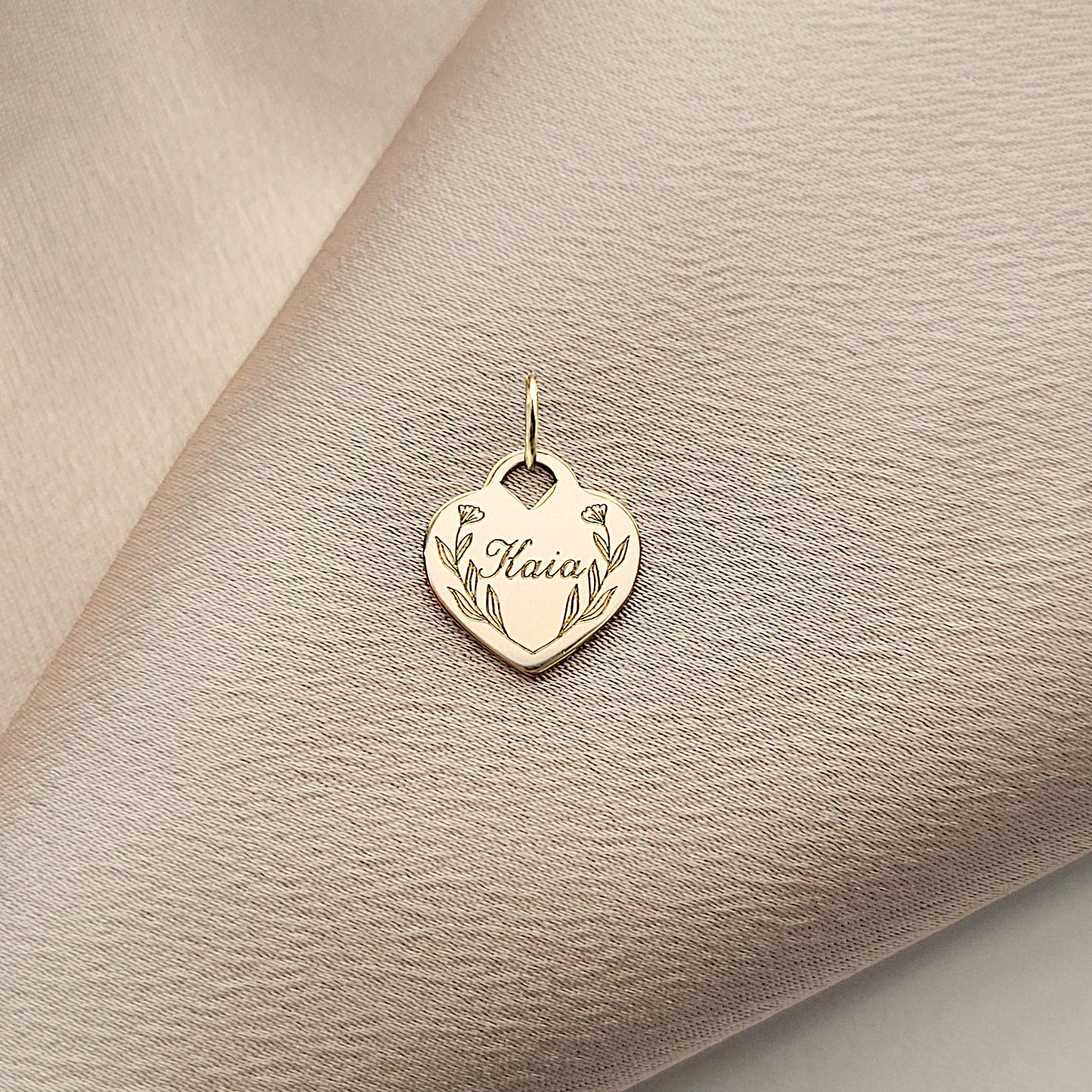 BELLA | Floral Name Tag