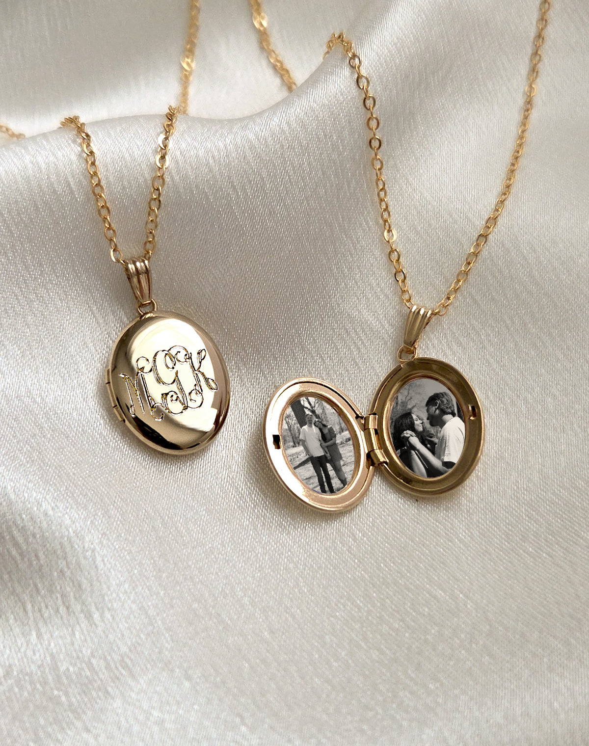 Monogram Initials | Oval Photo Locket