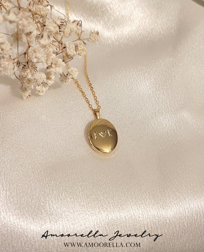 Oval Photo Locket
